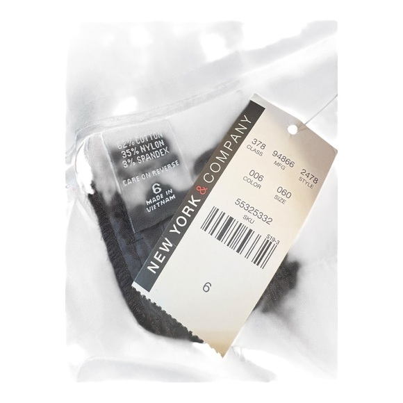 New York & Company Black Cropped Pants - Picture 6 of 6